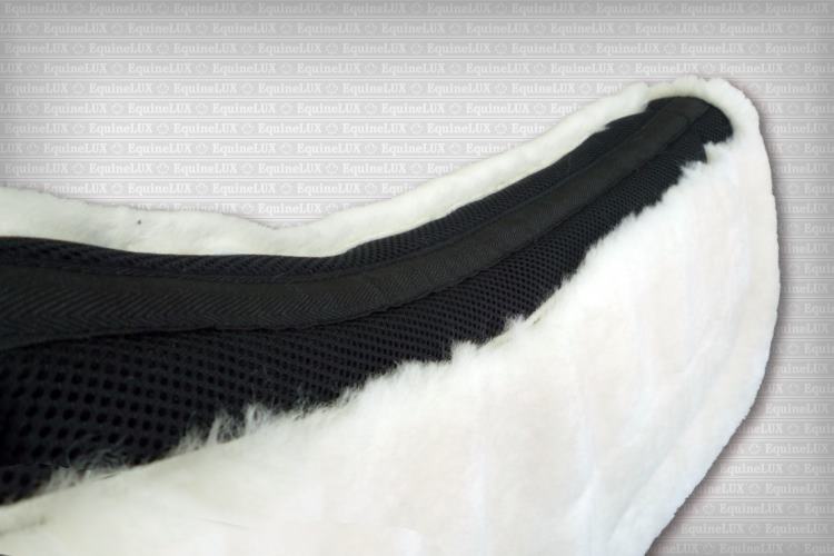 EquineLux ComfortLUX™ jumper half pad with sheepskin lining, sheepskin pommel / cantle rolls, and pockets