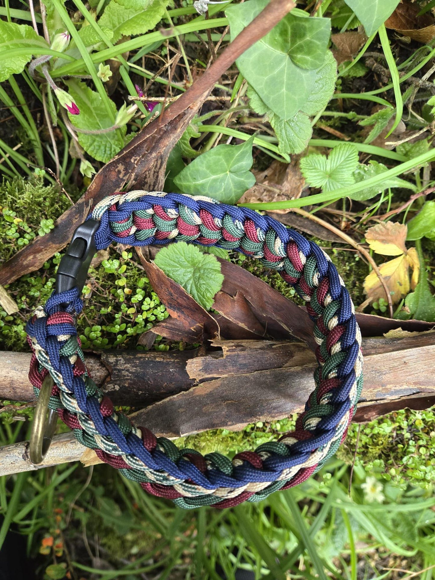 SB Waterwave paracord dog collar, hand-made to order