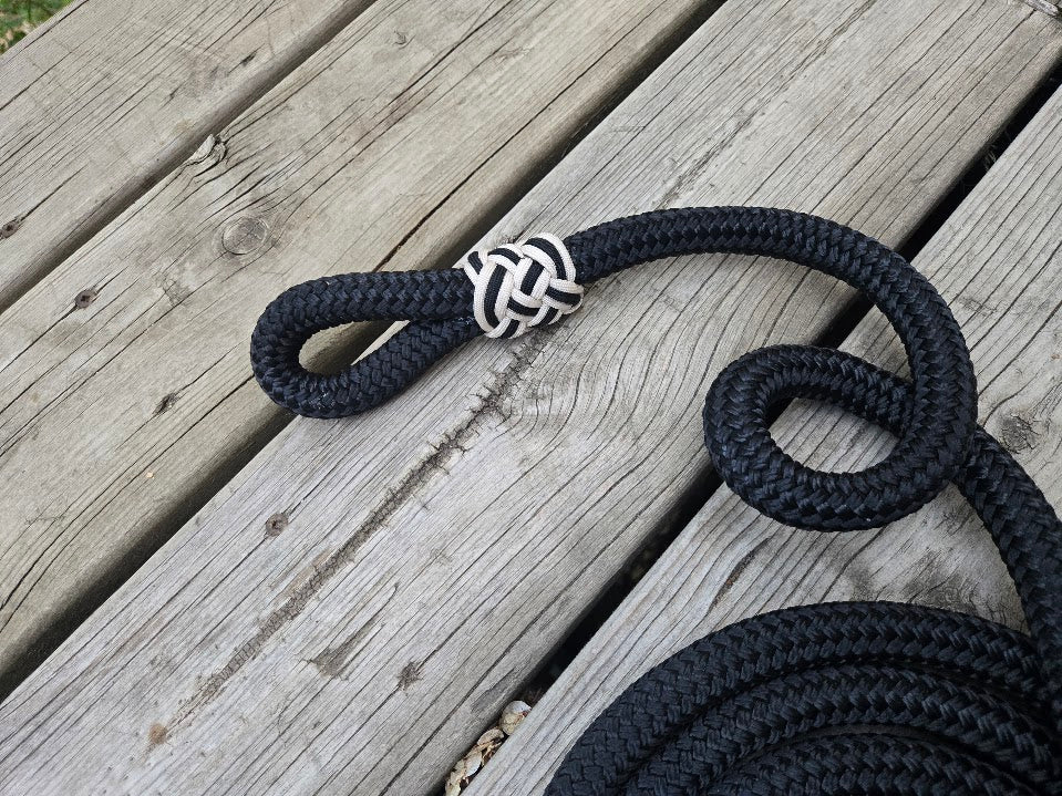 5/8" 14ft black lead rope with tassel end